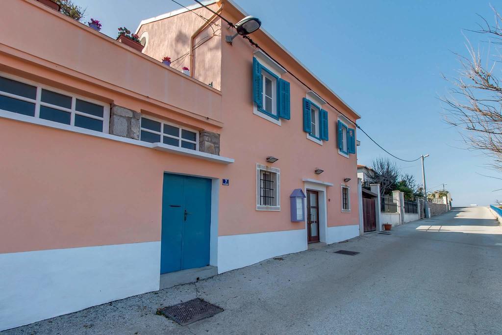 Narcis Central Apartment With Sea & City Views Veli Lošinj المظهر الخارجي الصورة